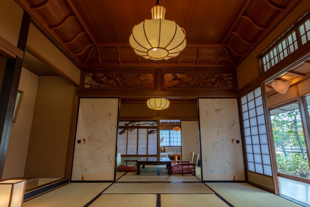 Senkeien Tsukioka Hotel Kaminoyama Exterior foto